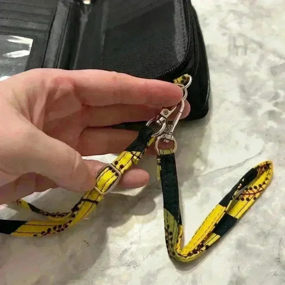 Quilted Baseball Small Crossbody Wristlet Wallet Purse - Picture 6 of 6